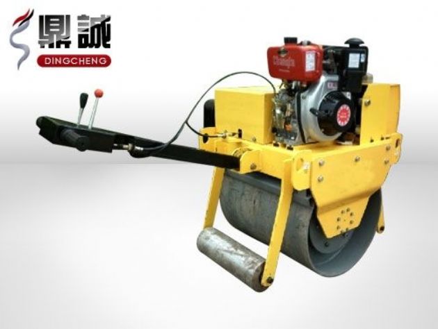 點擊查看詳細信息<br>標題：重型手扶式單鋼輪壓路機 閱讀次數：13617